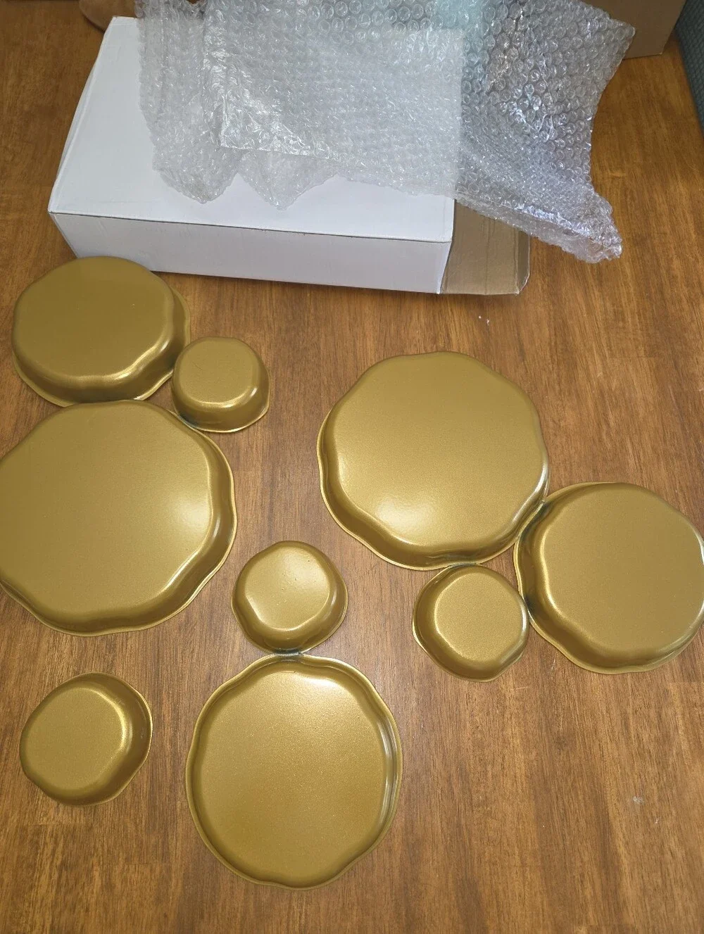 9 Cluster Of Decorative Scalloped Serving Bowls - Gold Set- Parties, Charcuterie